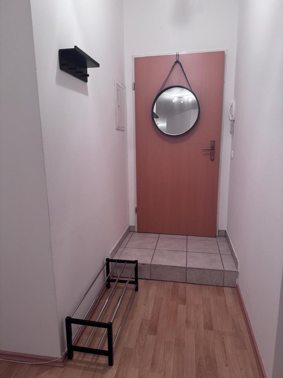Schoene Mit Parkplatz Im Zentrum Von Linz